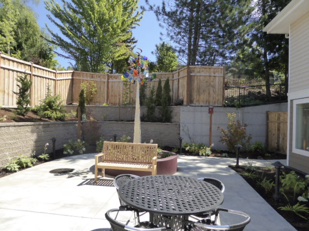 Cottage Lane of Puyallup Outdoor Area