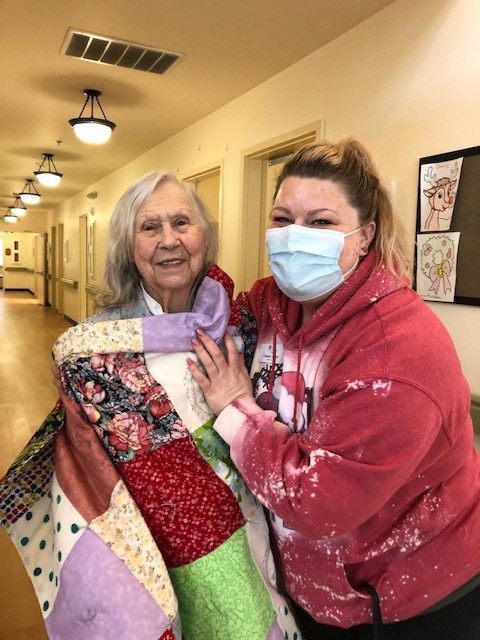 Memory Care Residents in Edgewood Washington on Christmas